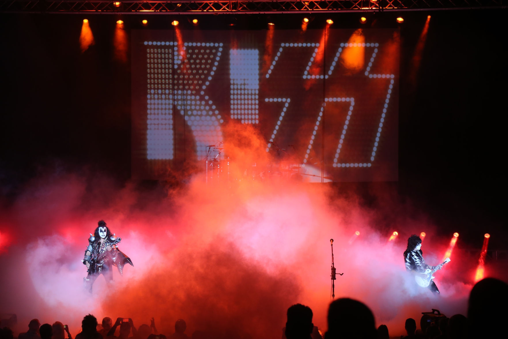 KISS